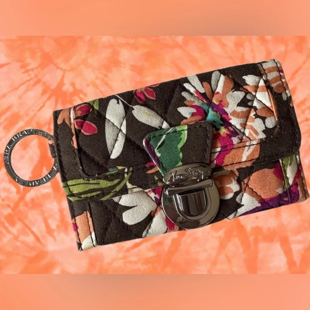 Vera Bradley Quick Swipe ID Wallet in “English Rose” (Retired pattern) NWOT